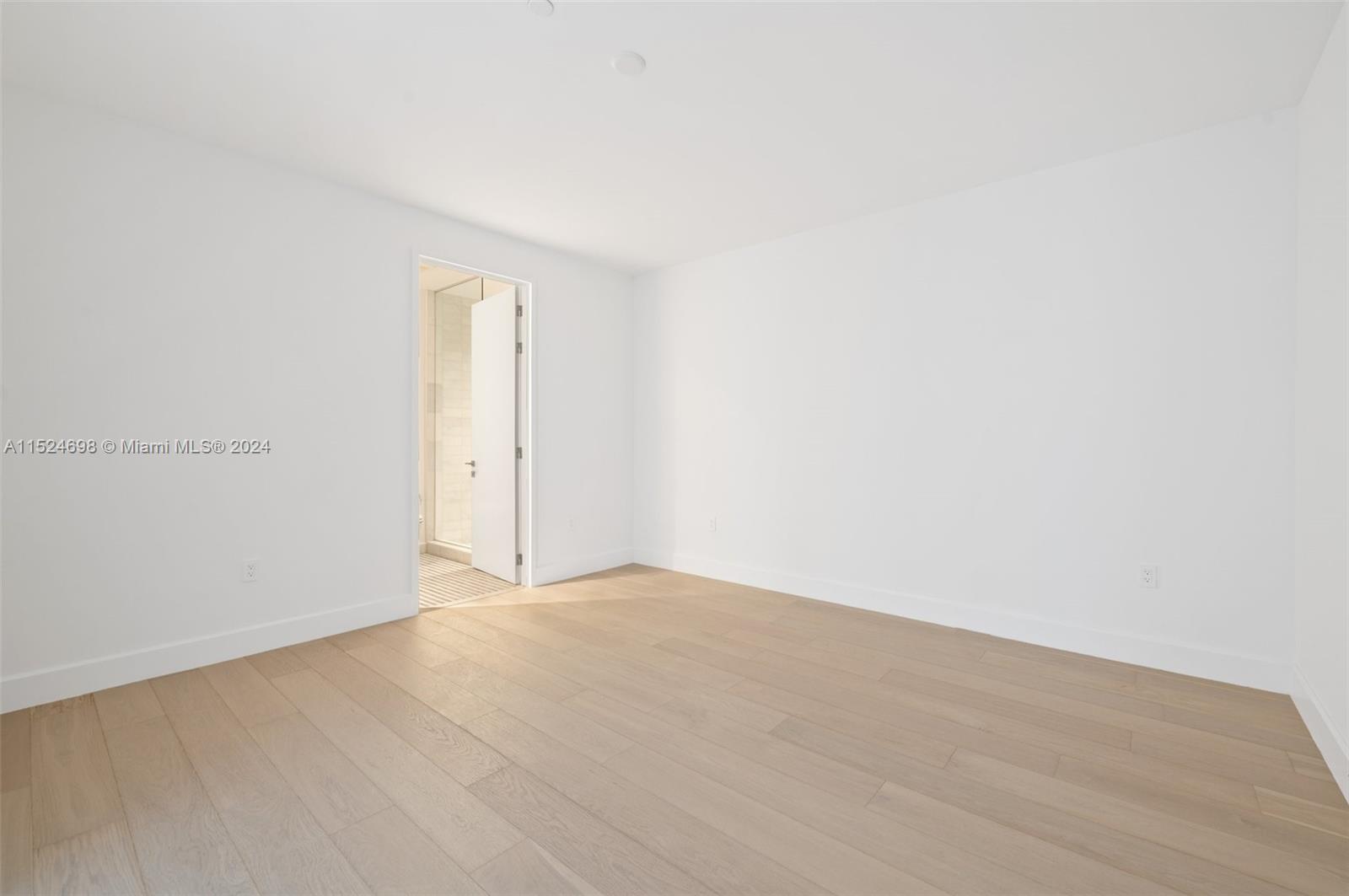 700 NE 26th Terrace 402, Miami, Florida 33137, 6 Bedrooms Bedrooms, ,6 BathroomsBathrooms,Residential,For Sale,700 NE 26th Terrace 402,A11524698