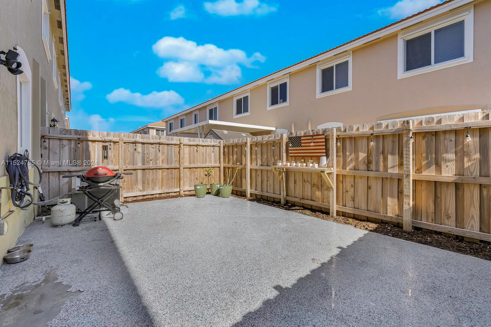 1079 SE 23rd Ter 1079, Homestead, Florida 33035, 4 Bedrooms Bedrooms, ,3 BathroomsBathrooms,Residential,For Sale,1079 SE 23rd Ter 1079,A11524765