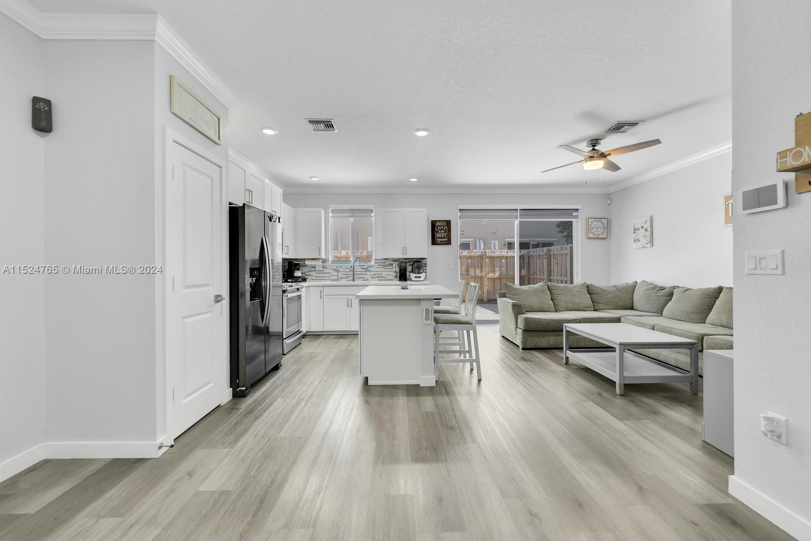 1079 SE 23rd Ter 1079, Homestead, Florida 33035, 4 Bedrooms Bedrooms, ,3 BathroomsBathrooms,Residential,For Sale,1079 SE 23rd Ter 1079,A11524765