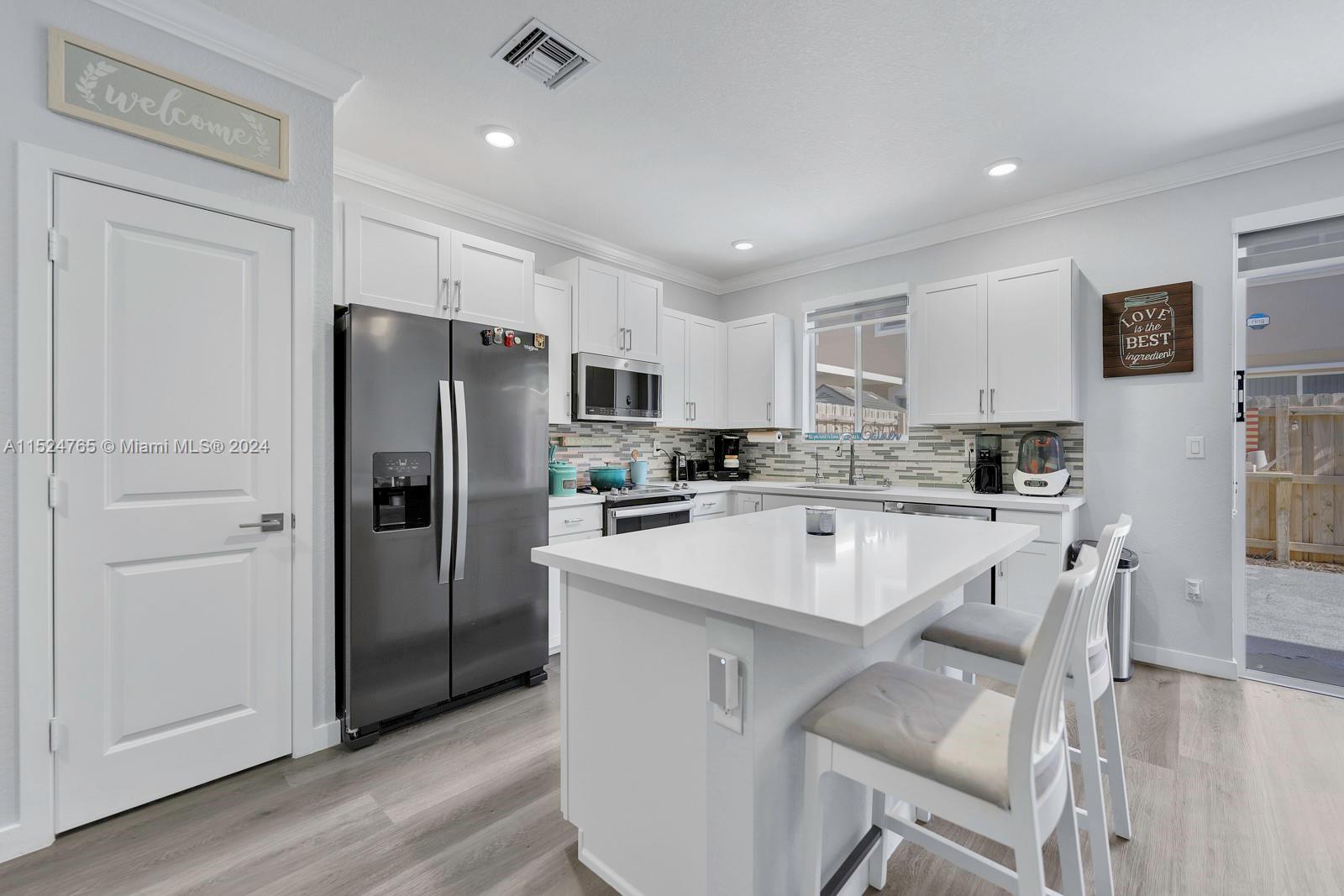 1079 SE 23rd Ter 1079, Homestead, Florida 33035, 4 Bedrooms Bedrooms, ,3 BathroomsBathrooms,Residential,For Sale,1079 SE 23rd Ter 1079,A11524765