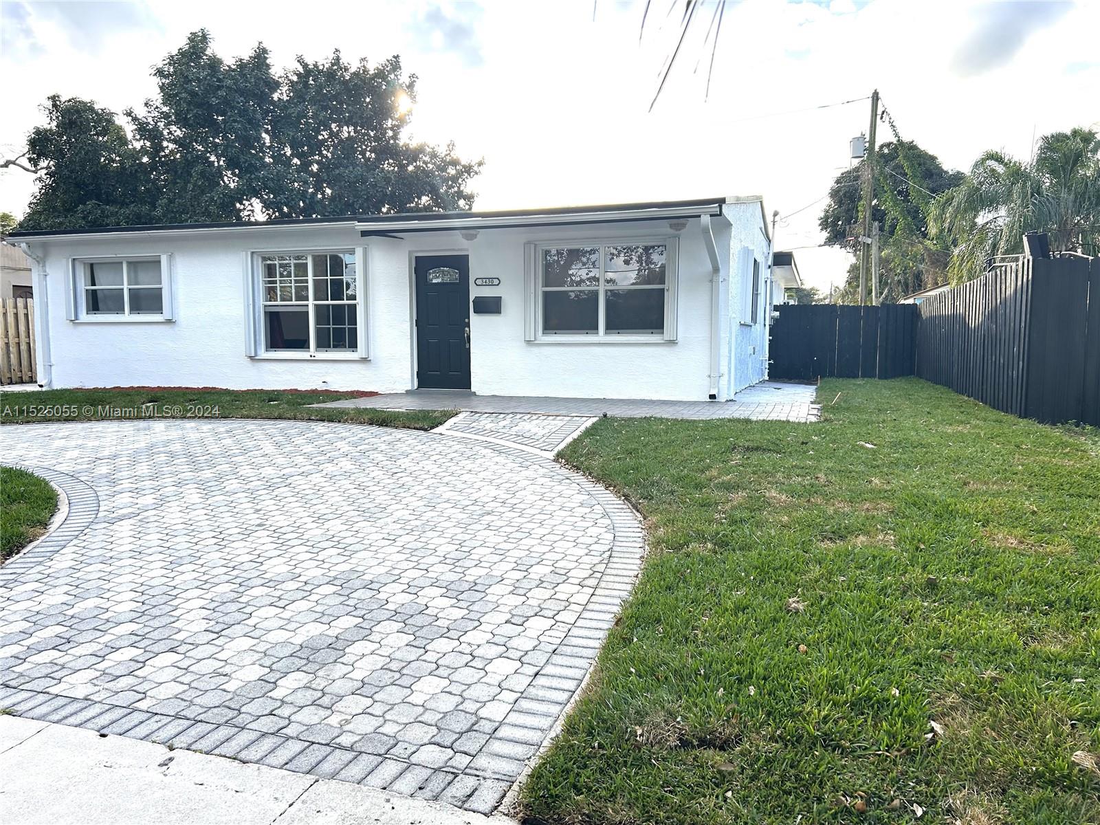 3430 N 72nd Ave  For Sale A11525055, FL
