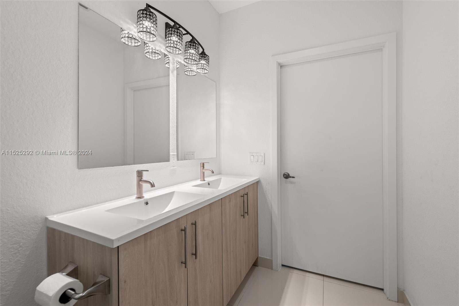 1168 NW 2 Ln, Florida City, Florida 33034, 5 Bedrooms Bedrooms, ,4 BathroomsBathrooms,Residential,For Sale,1168 NW 2 Ln,A11525292