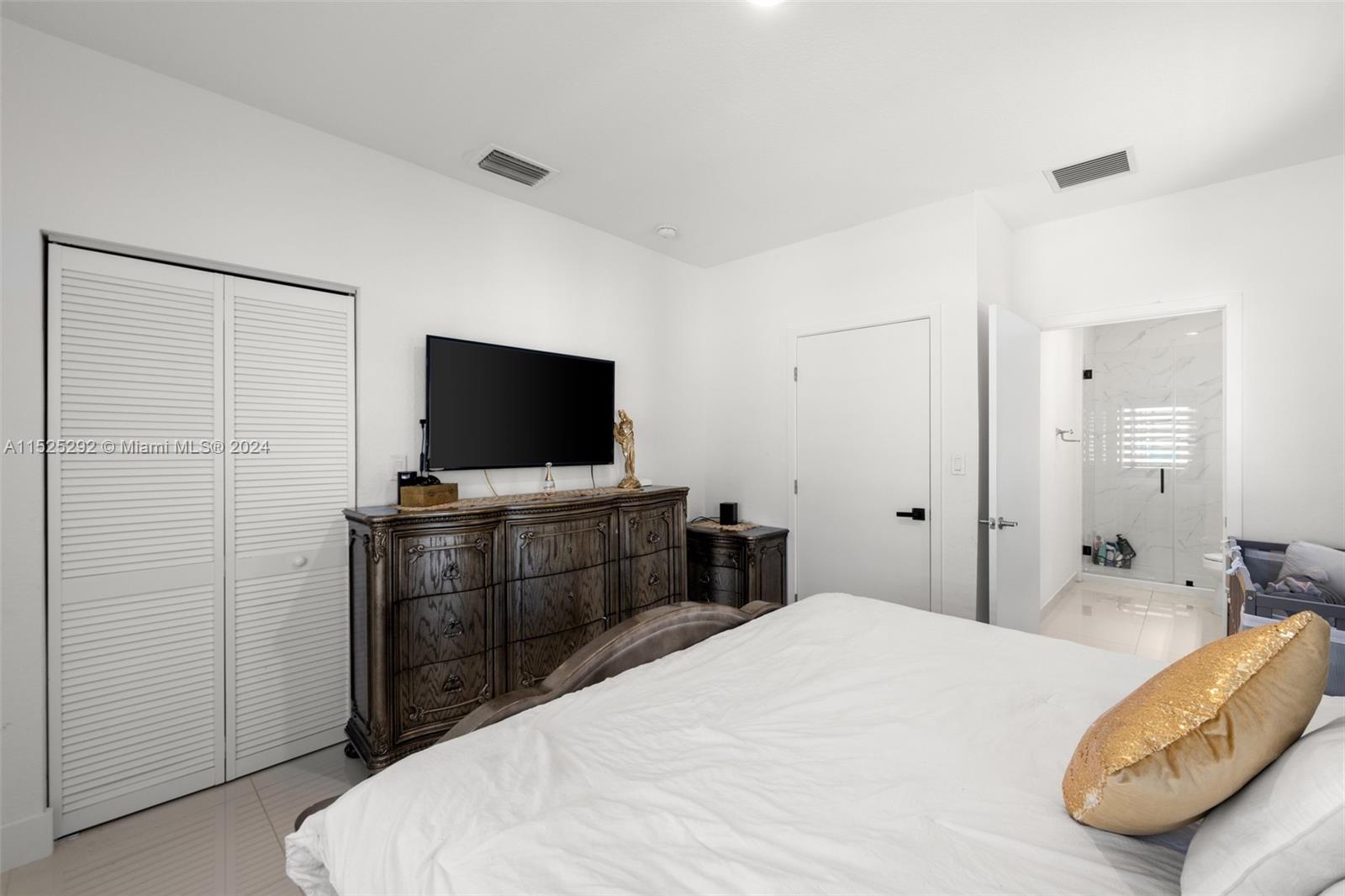 1168 NW 2 Ln, Florida City, Florida 33034, 5 Bedrooms Bedrooms, ,4 BathroomsBathrooms,Residential,For Sale,1168 NW 2 Ln,A11525292