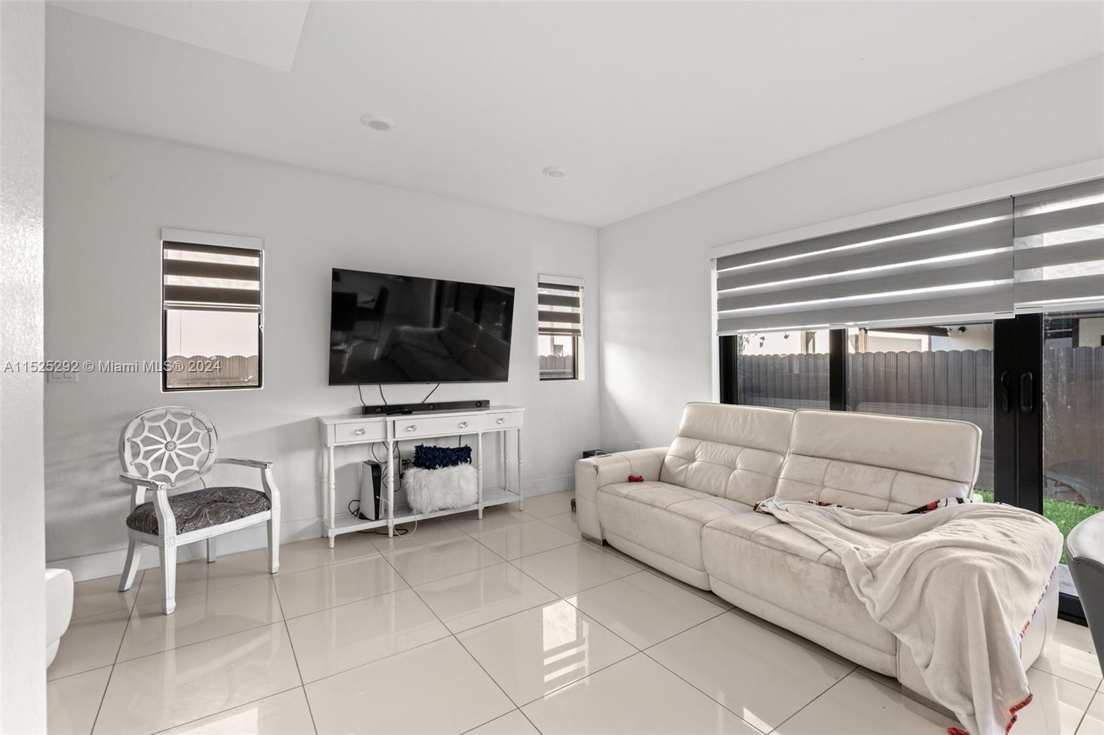 1168 NW 2 Ln, Florida City, Florida 33034, 5 Bedrooms Bedrooms, ,4 BathroomsBathrooms,Residential,For Sale,1168 NW 2 Ln,A11525292