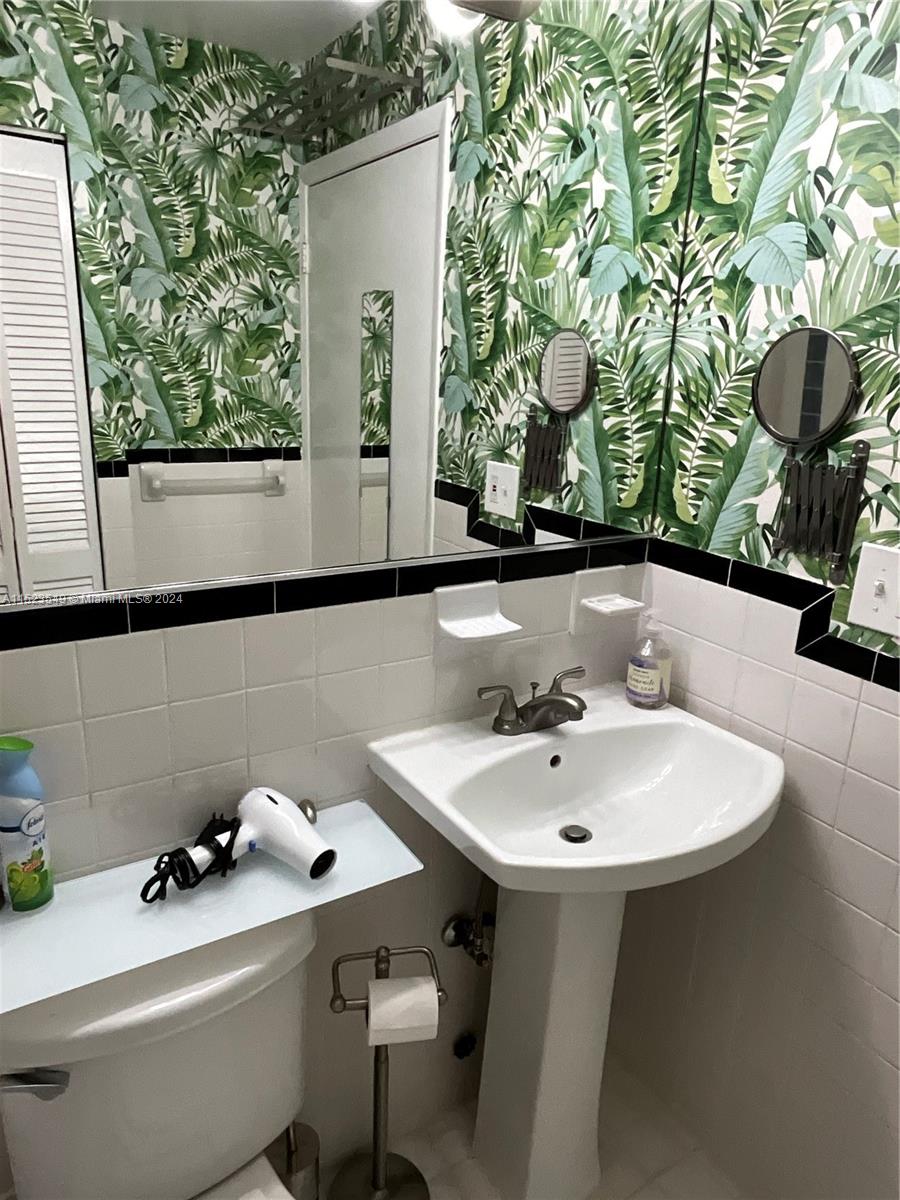 1244 Pennsylvania Ave 106, Miami Beach, Florida 33139, 1 Bedroom Bedrooms, ,1 BathroomBathrooms,Residentiallease,For Rent,1244 Pennsylvania Ave 106,A11523549