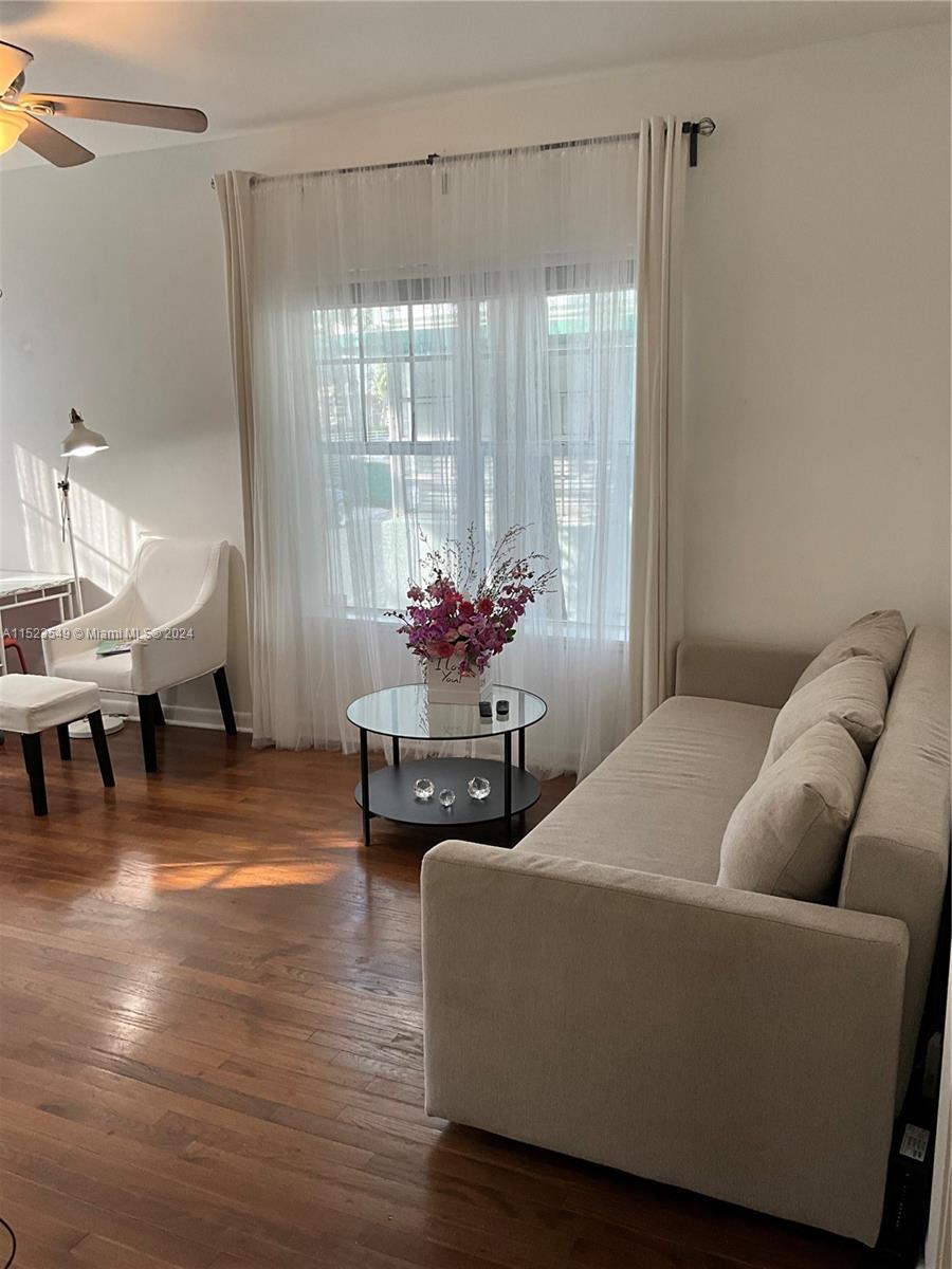 1244 Pennsylvania Ave 106, Miami Beach, Florida 33139, 1 Bedroom Bedrooms, ,1 BathroomBathrooms,Residentiallease,For Rent,1244 Pennsylvania Ave 106,A11523549