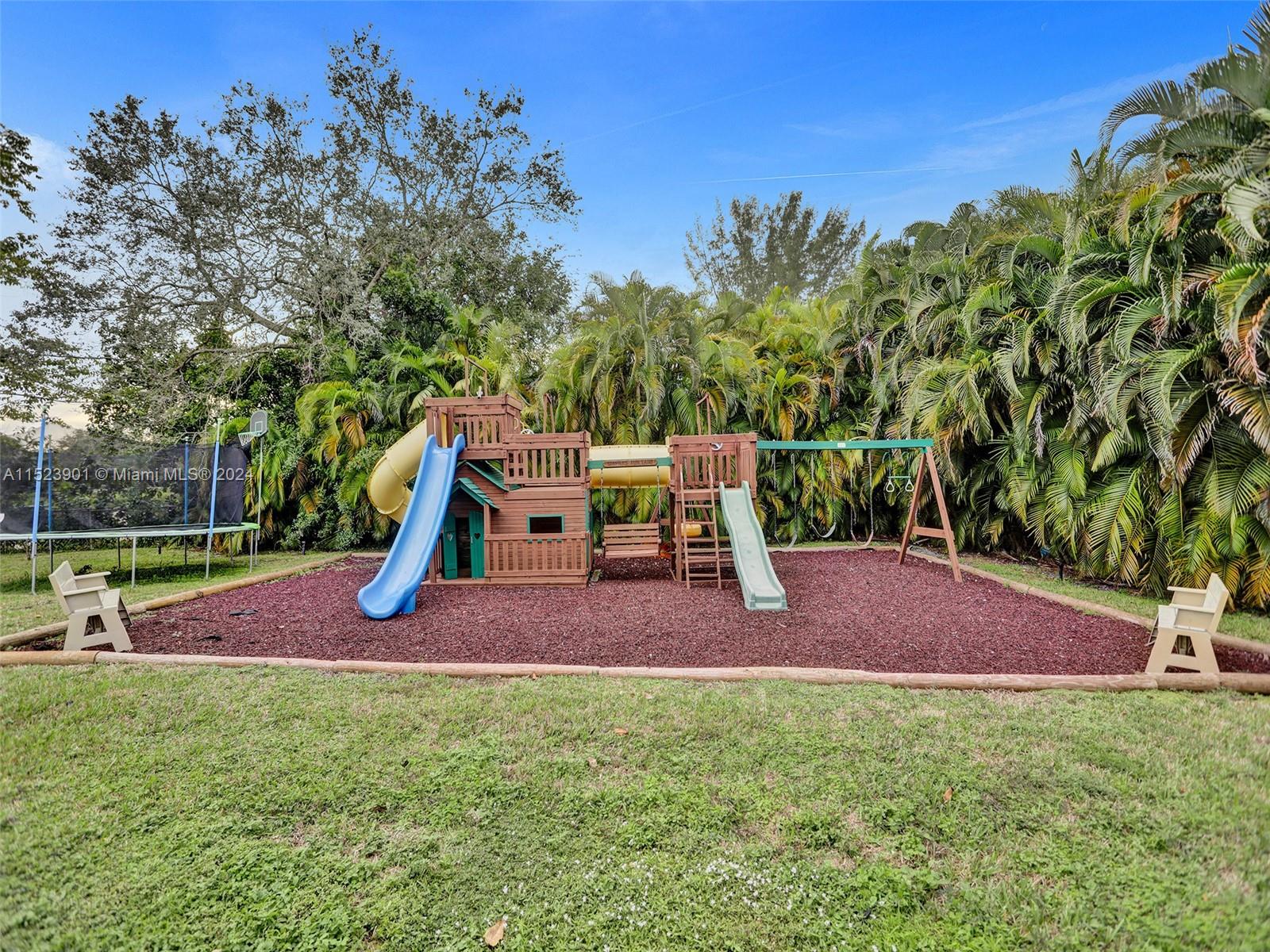 20221 48th Pl, Southwest Ranches, FL, 33332 United States, 4 Bedrooms Bedrooms, ,3 BathroomsBathrooms,Residential,For Sale,48th Pl,A11523901