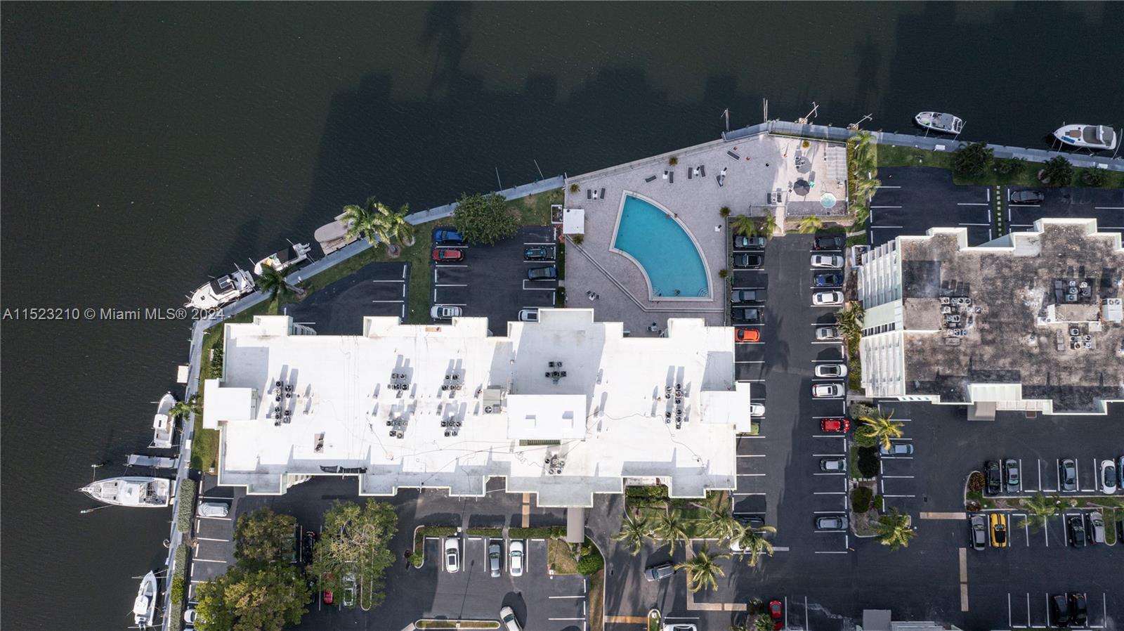 16558 NE 26th Ave 2A, North Miami Beach, Florida 33160, 2 Bedrooms Bedrooms, ,2 BathroomsBathrooms,Residential,For Sale,16558 NE 26th Ave 2A,A11523210