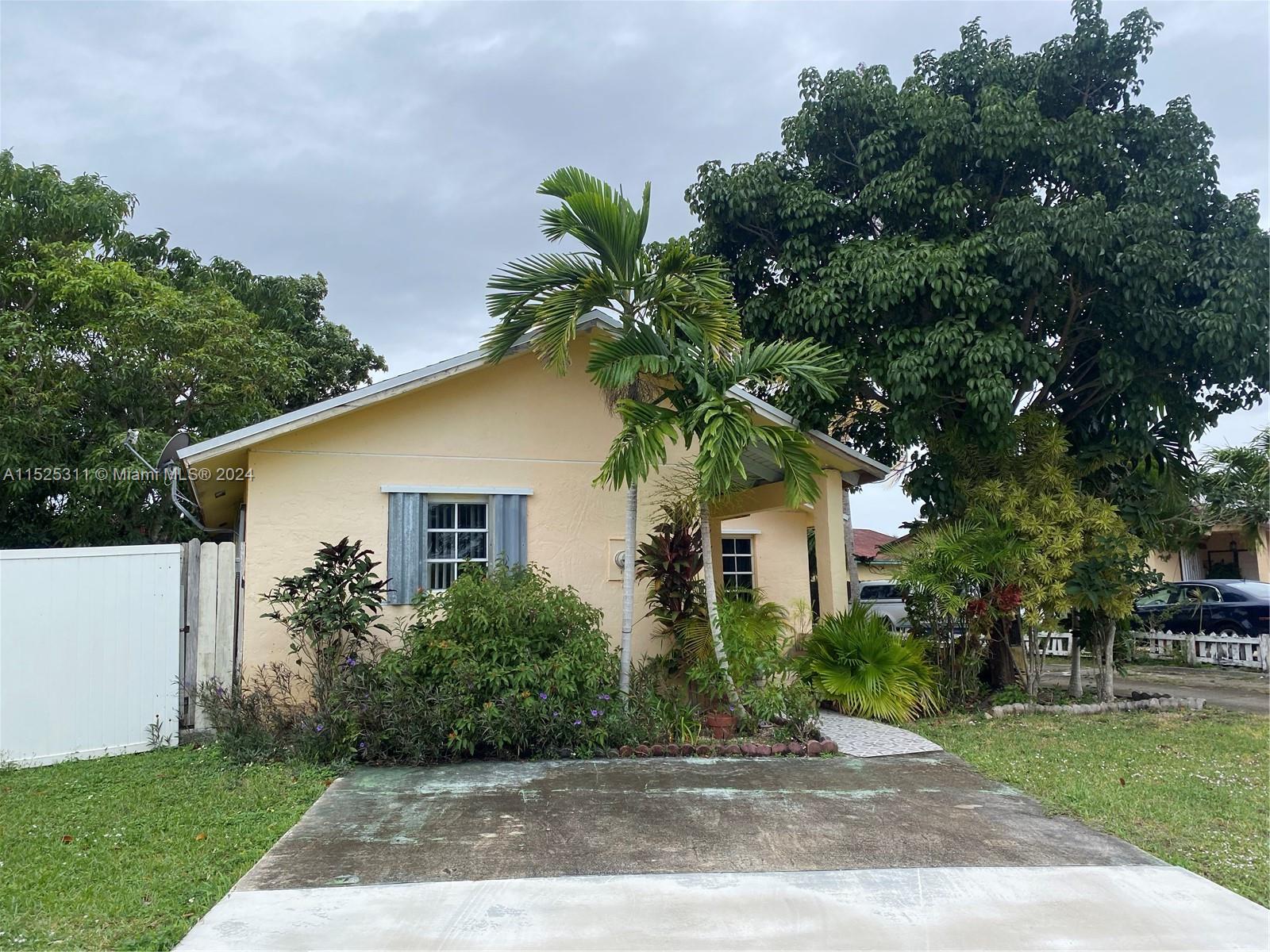 11289 155th Ln, Miami, FL, 33157 United States, 2 Bedrooms Bedrooms, ,2 BathroomsBathrooms,Residential,For Sale,155th Ln,A11525311