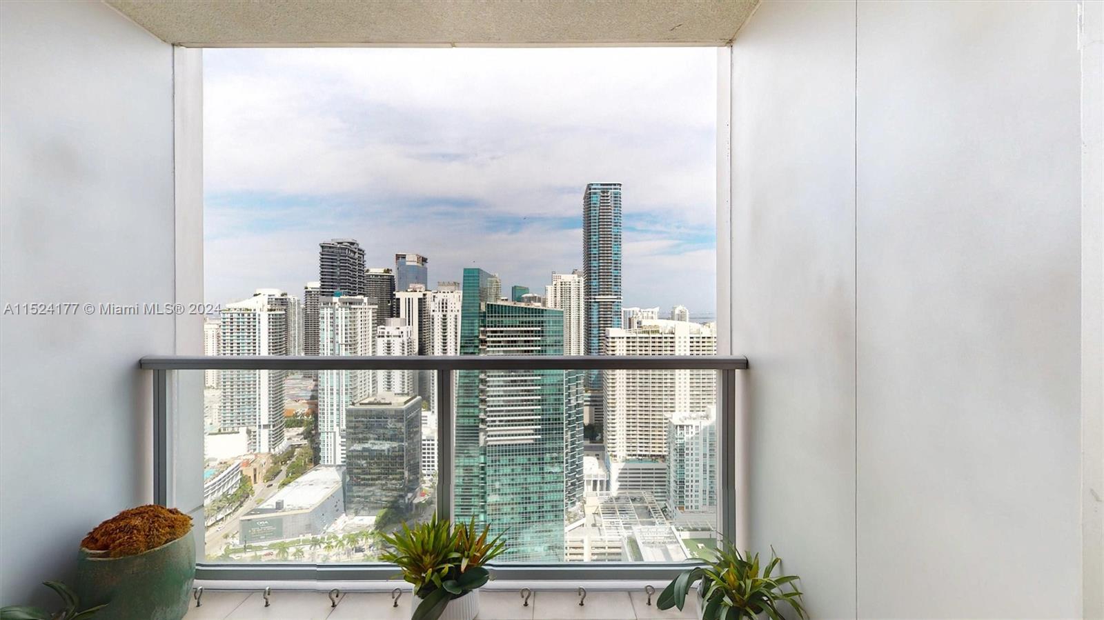 1425 Brickell Ave 44C, Miami, Florida 33131, 2 Bedrooms Bedrooms, ,2 BathroomsBathrooms,Residential,For Sale,1425 Brickell Ave 44C,A11524177