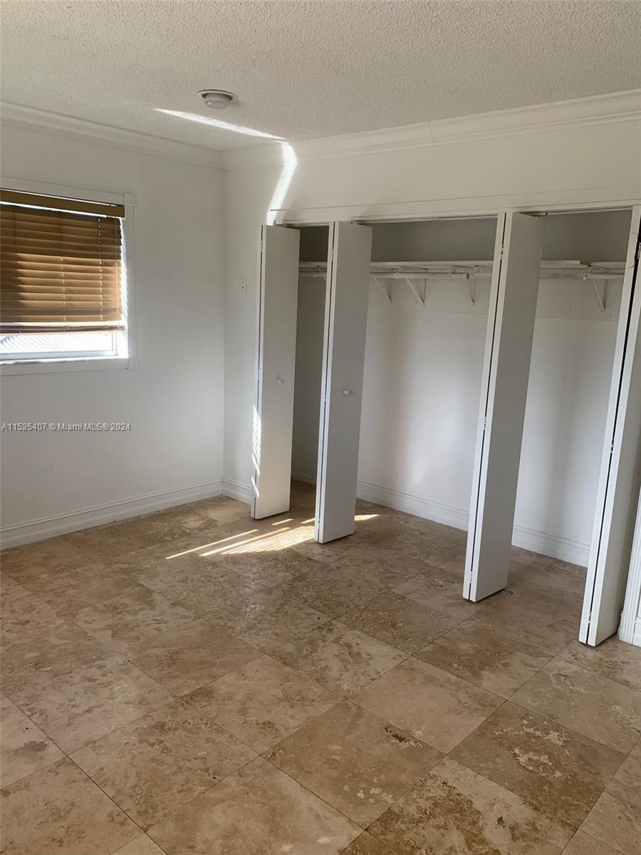 2008 Jackson St C5, Hollywood, Florida 33020, 2 Bedrooms Bedrooms, ,1 BathroomBathrooms,Residentiallease,For Rent,2008 Jackson St C5,A11525407