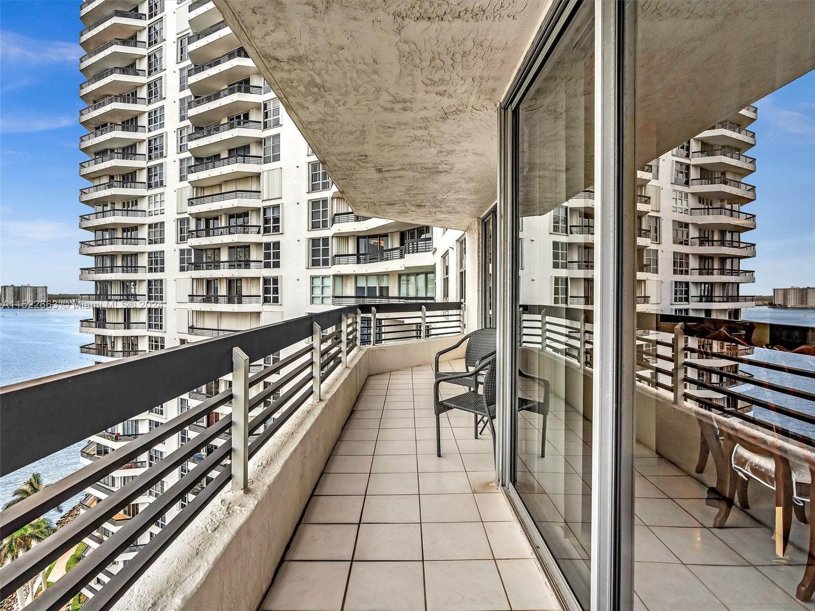 19195 NE 36th Ct 1706, Aventura, Florida 33180, 3 Bedrooms Bedrooms, ,3 BathroomsBathrooms,Residentiallease,For Rent,19195 NE 36th Ct 1706,A11522663