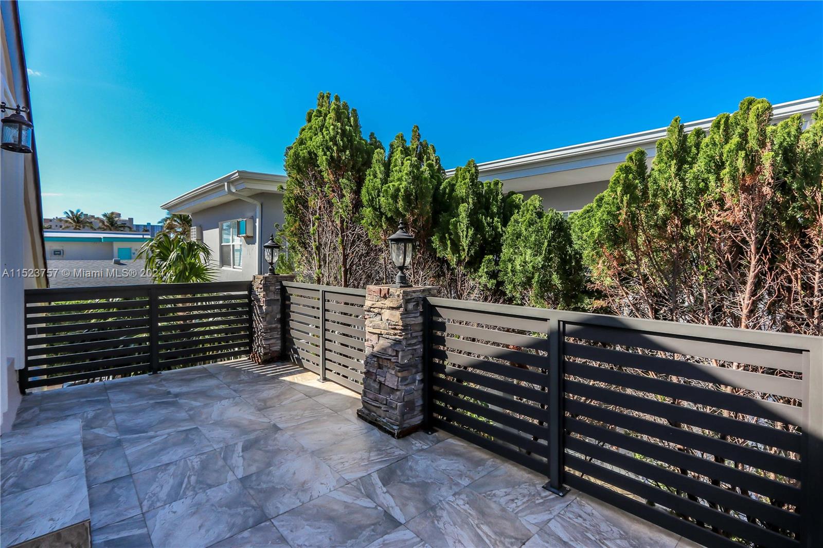 312 Fillmore St, Hollywood, Florida 33019, 3 Bedrooms Bedrooms, ,2 BathroomsBathrooms,Residential,For Sale,312 Fillmore St,A11523757