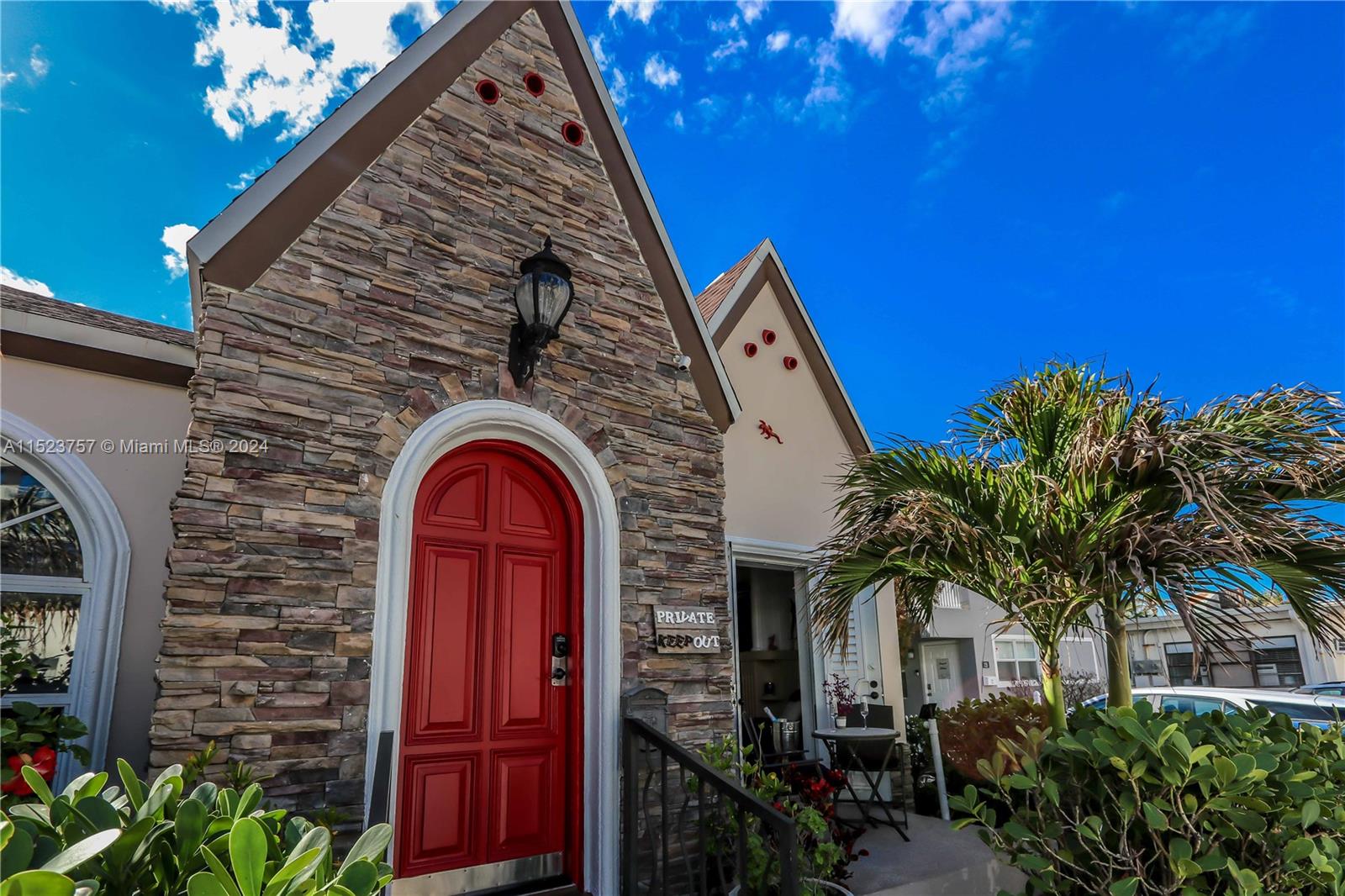 312 Fillmore St, Hollywood, Florida 33019, 3 Bedrooms Bedrooms, ,2 BathroomsBathrooms,Residential,For Sale,312 Fillmore St,A11523757