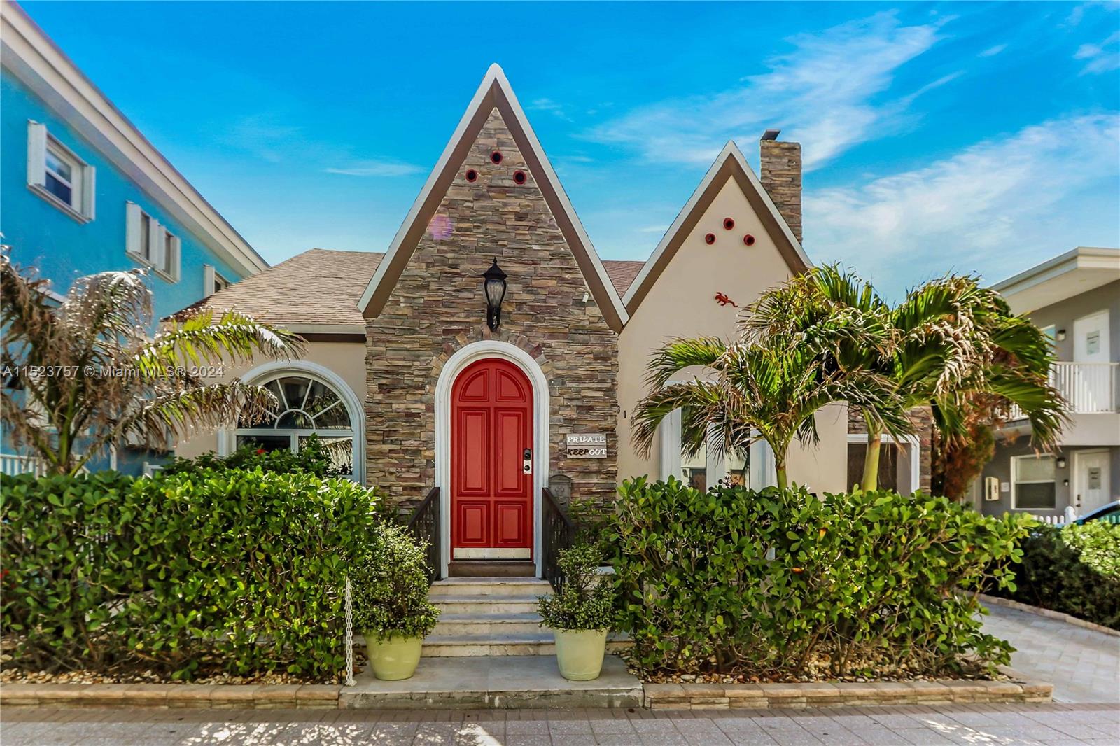 312 Fillmore St, Hollywood, Florida 33019, 3 Bedrooms Bedrooms, ,2 BathroomsBathrooms,Residential,For Sale,312 Fillmore St,A11523757