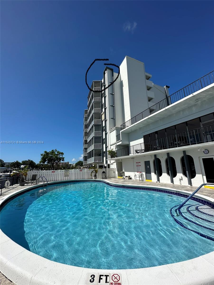 200 Diplomat Pkwy 827, Hallandale Beach, Florida 33009, 1 Bedroom Bedrooms, ,1 BathroomBathrooms,Residential,For Sale,200 Diplomat Pkwy 827,A11520721