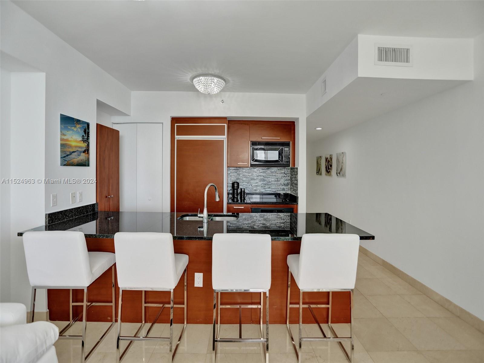 1830 S Ocean Dr 2205 (May 14), Hallandale Beach, Florida 33009, 1 Bedroom Bedrooms, ,1 BathroomBathrooms,Residentiallease,For Rent,1830 S Ocean Dr 2205 (May 14),A11524963