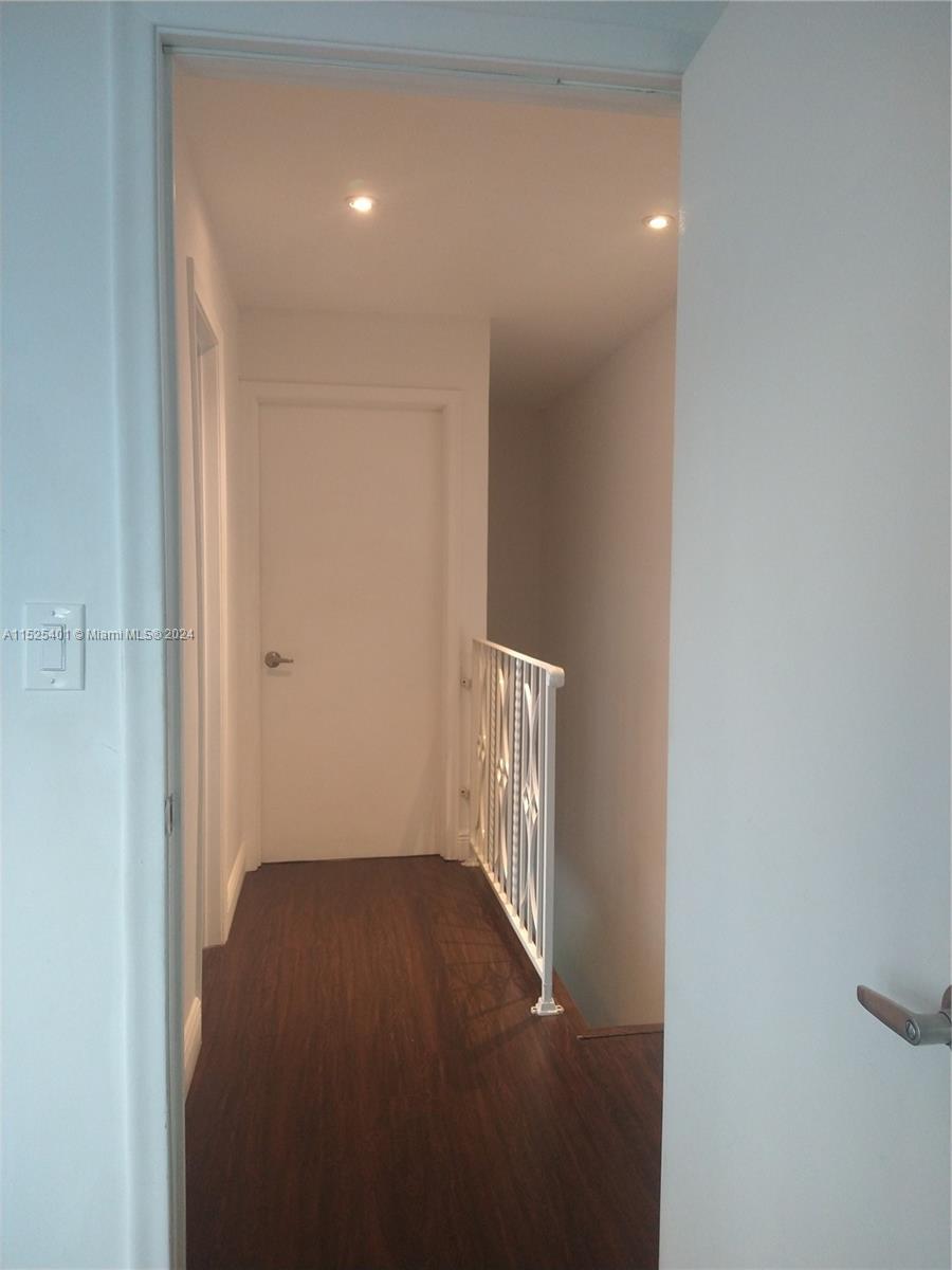 710 Michigan Ave 10, Miami Beach, Florida 33139, 2 Bedrooms Bedrooms, ,1 BathroomBathrooms,Residentiallease,For Rent,710 Michigan Ave 10,A11525401