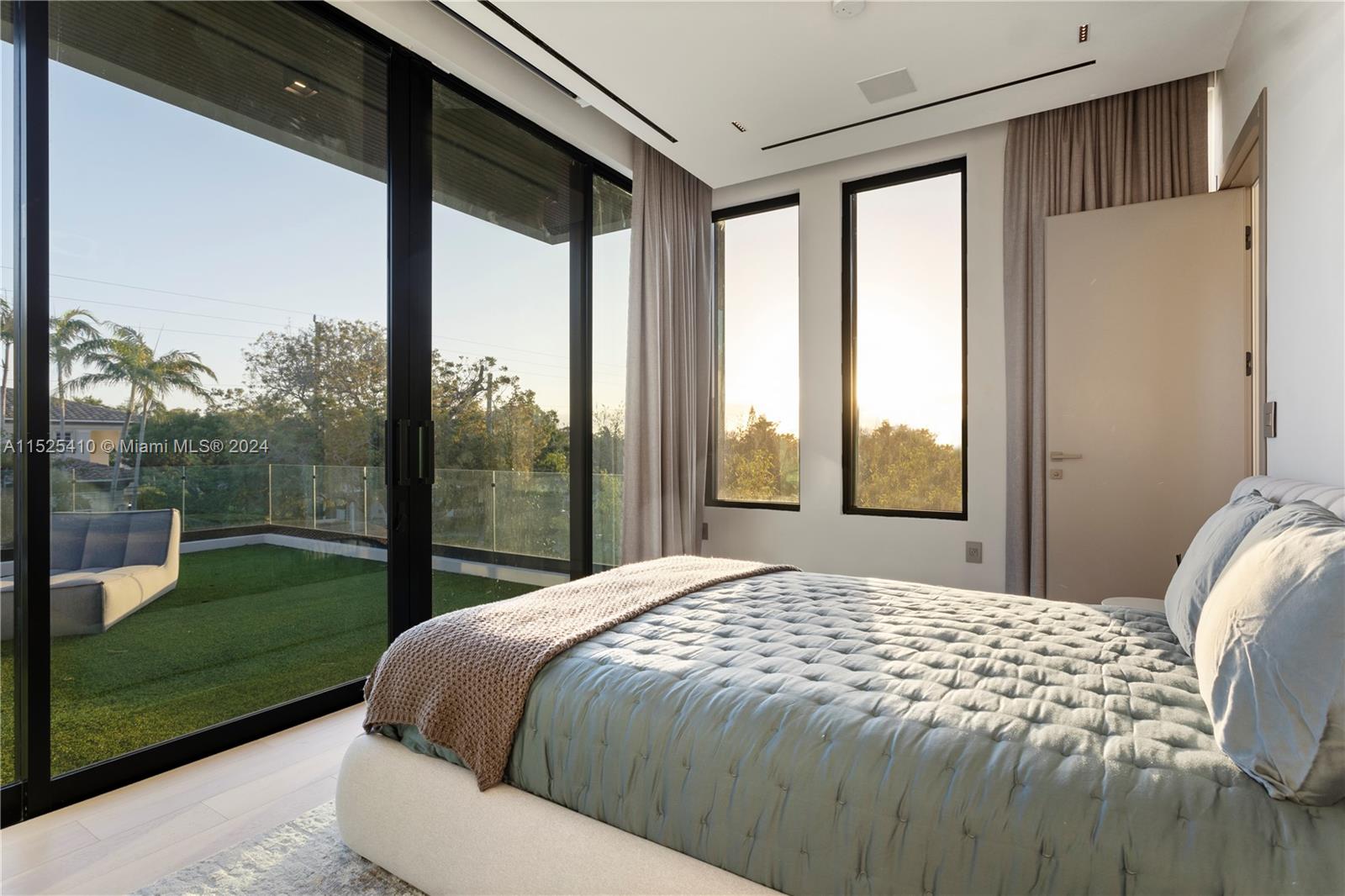 1485 Cleveland Rd, Miami Beach, Florida 33141, 6 Bedrooms Bedrooms, ,6 BathroomsBathrooms,Residential,For Sale,1485 Cleveland Rd,A11525410