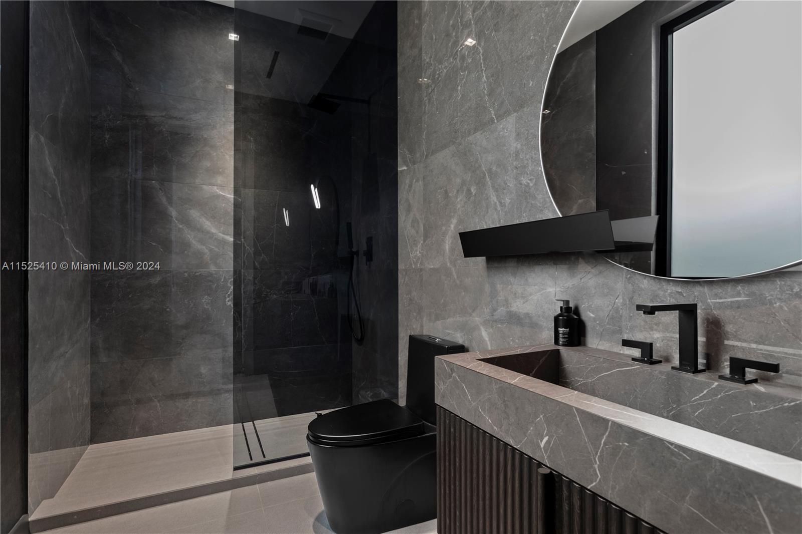 1485 Cleveland Rd, Miami Beach, Florida 33141, 6 Bedrooms Bedrooms, ,6 BathroomsBathrooms,Residential,For Sale,1485 Cleveland Rd,A11525410