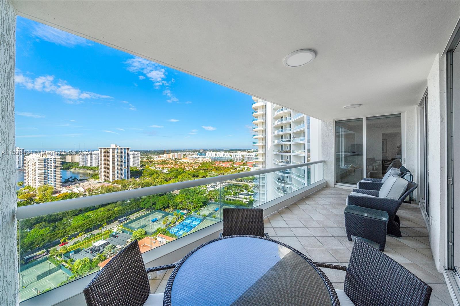 6000 Island Blvd, Aventura, FL, 33160 United States, 4 Bedrooms Bedrooms, ,3 BathroomsBathrooms,Residential,For Sale,Island Blvd,A11525434