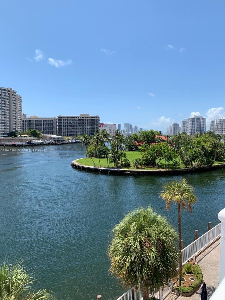 121 Golden Isles Dr 304, Hallandale Beach, Florida 33009, 1 Bedroom Bedrooms, ,1 BathroomBathrooms,Residentiallease,For Rent,121 Golden Isles Dr 304,A11524158