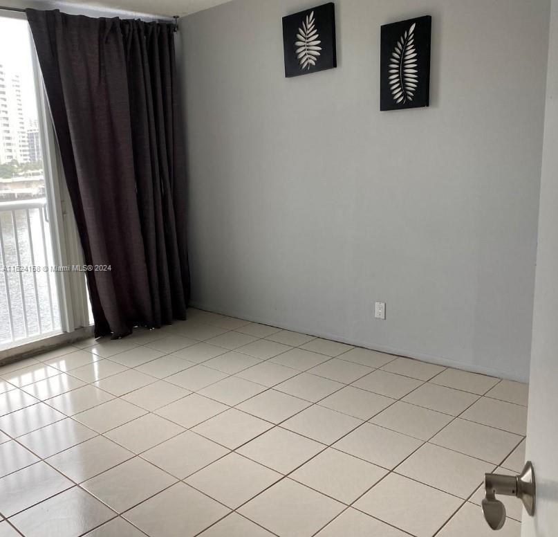 121 Golden Isles Dr 304, Hallandale Beach, Florida 33009, 1 Bedroom Bedrooms, ,1 BathroomBathrooms,Residentiallease,For Rent,121 Golden Isles Dr 304,A11524158