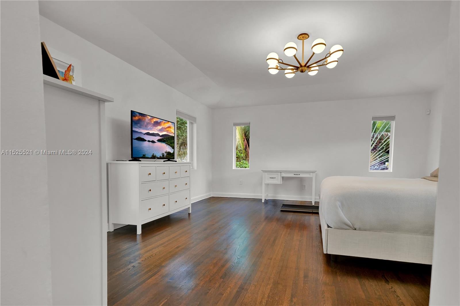 4213 Nautilus Dr, Miami Beach, Florida 33140, 5 Bedrooms Bedrooms, ,5 BathroomsBathrooms,Residential,For Sale,4213 Nautilus Dr,A11525521