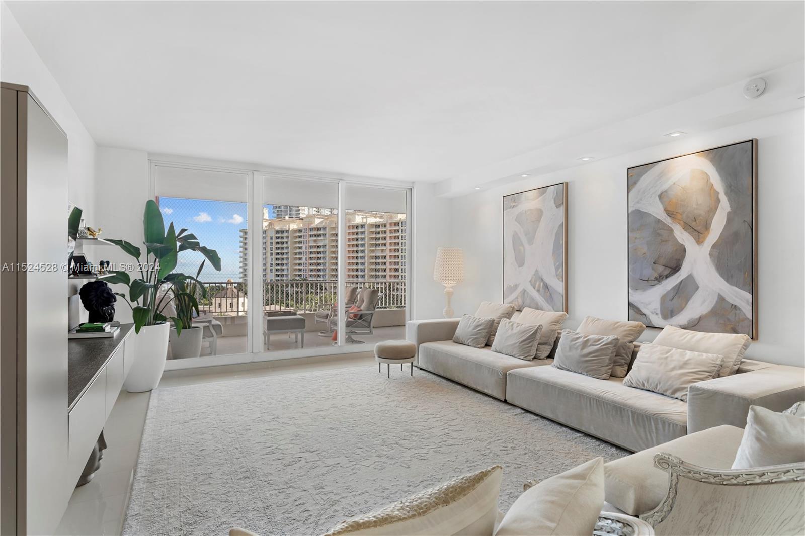 781 Crandon Blvd, Key Biscayne, FL, 33149 United States, 3 Bedrooms Bedrooms, ,3 BathroomsBathrooms,Residential,For Sale,Crandon Blvd,A11524528