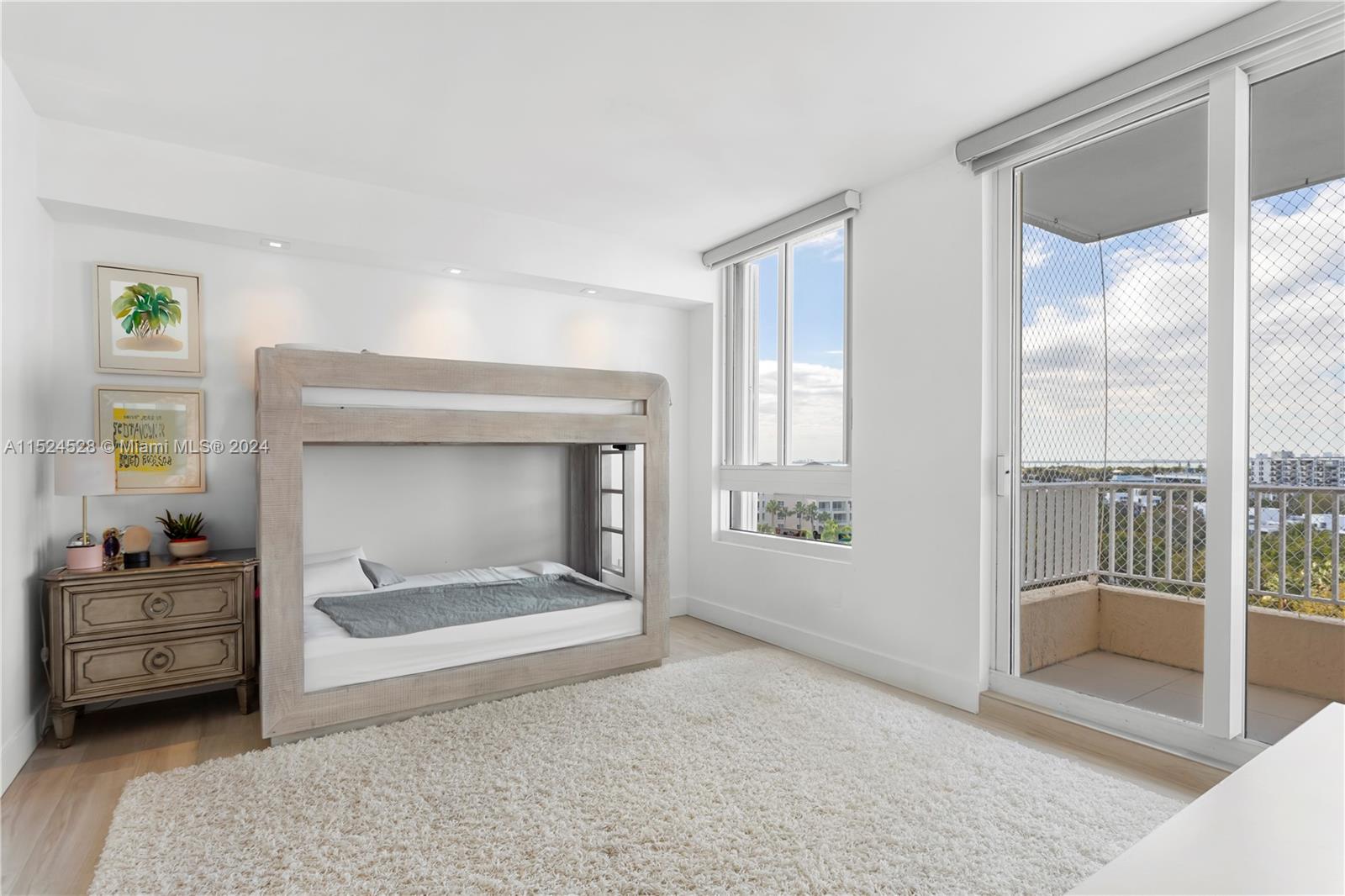 781 Crandon Blvd, Key Biscayne, FL, 33149 United States, 3 Bedrooms Bedrooms, ,3 BathroomsBathrooms,Residential,For Sale,Crandon Blvd,A11524528