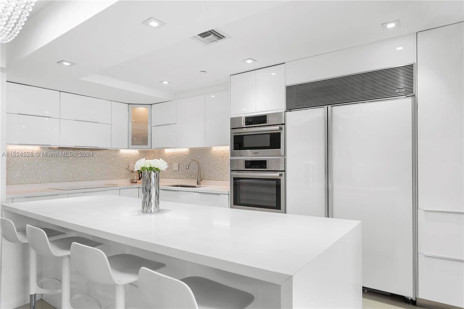 781 Crandon Blvd, Key Biscayne, FL, 33149 United States, 3 Bedrooms Bedrooms, ,3 BathroomsBathrooms,Residential,For Sale,Crandon Blvd,A11524528