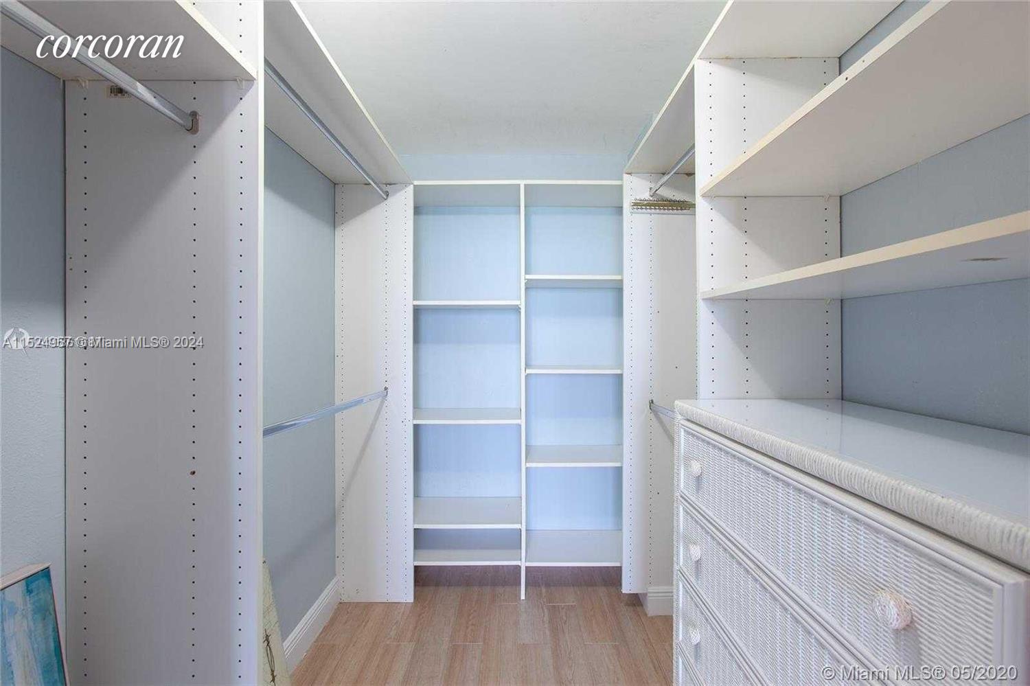 6767 Collins Ave 1210, Miami Beach, Florida 33141, 2 Bedrooms Bedrooms, ,2 BathroomsBathrooms,Residentiallease,For Rent,6767 Collins Ave 1210,A11524957