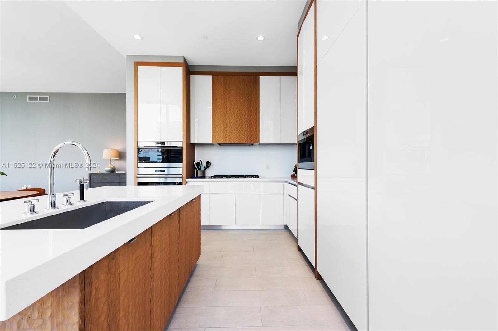 2811 Bayshore Dr, Miami, FL, 33133 United States, 3 Bedrooms Bedrooms, ,3 BathroomsBathrooms,Residential,For Sale,Bayshore Dr,A11525122