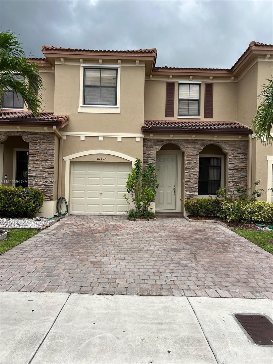 16357 SW 71st Ter 16357, Miami, Florida 33193, 3 Bedrooms Bedrooms, ,2 BathroomsBathrooms,Residentiallease,For Rent,16357 SW 71st Ter 16357,A11525594
