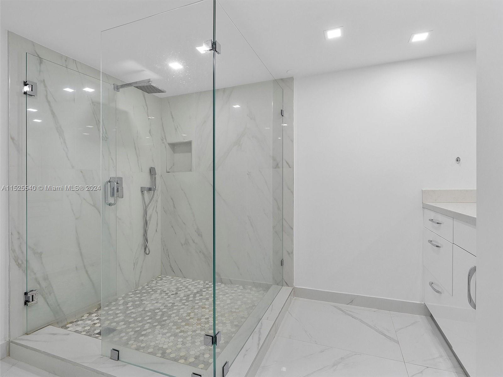 19707 Turnberry Way 5J, Aventura, Florida 33180, 5 Bedrooms Bedrooms, ,5 BathroomsBathrooms,Residential,For Sale,19707 Turnberry Way 5J,A11525540