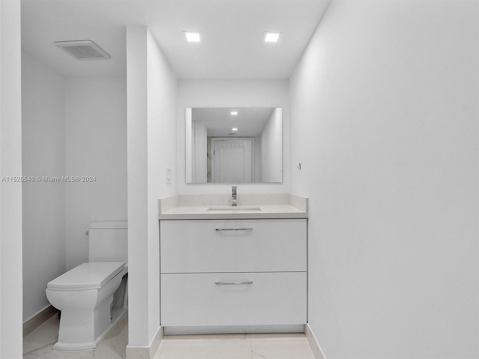 19707 Turnberry Way 5J, Aventura, Florida 33180, 5 Bedrooms Bedrooms, ,5 BathroomsBathrooms,Residential,For Sale,19707 Turnberry Way 5J,A11525540