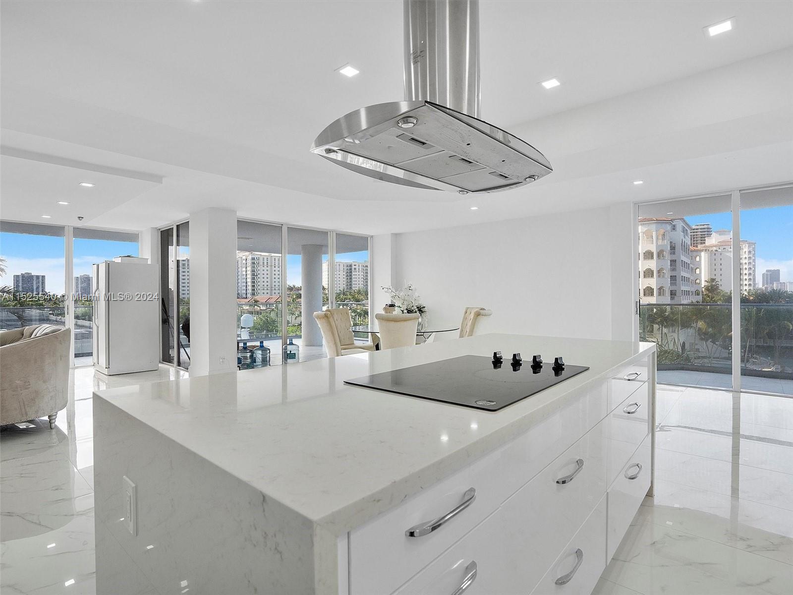 19707 Turnberry Way 5J, Aventura, Florida 33180, 5 Bedrooms Bedrooms, ,5 BathroomsBathrooms,Residential,For Sale,19707 Turnberry Way 5J,A11525540