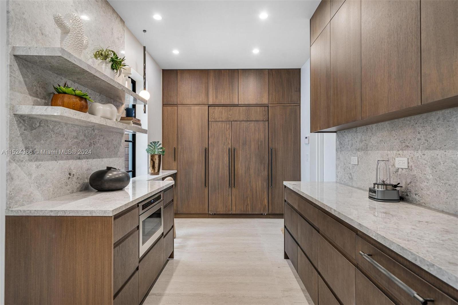 6020 Aqua Path, Miami Beach, FL, 33141 United States, 4 Bedrooms Bedrooms, ,5 BathroomsBathrooms,Residential,For Sale,Aqua Path,A11524966