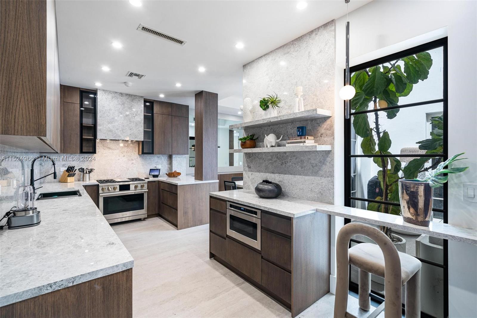 6020 Aqua Path, Miami Beach, Florida 33141, 4 Bedrooms Bedrooms, ,5 BathroomsBathrooms,Residential,For Sale,6020 Aqua Path,A11524966