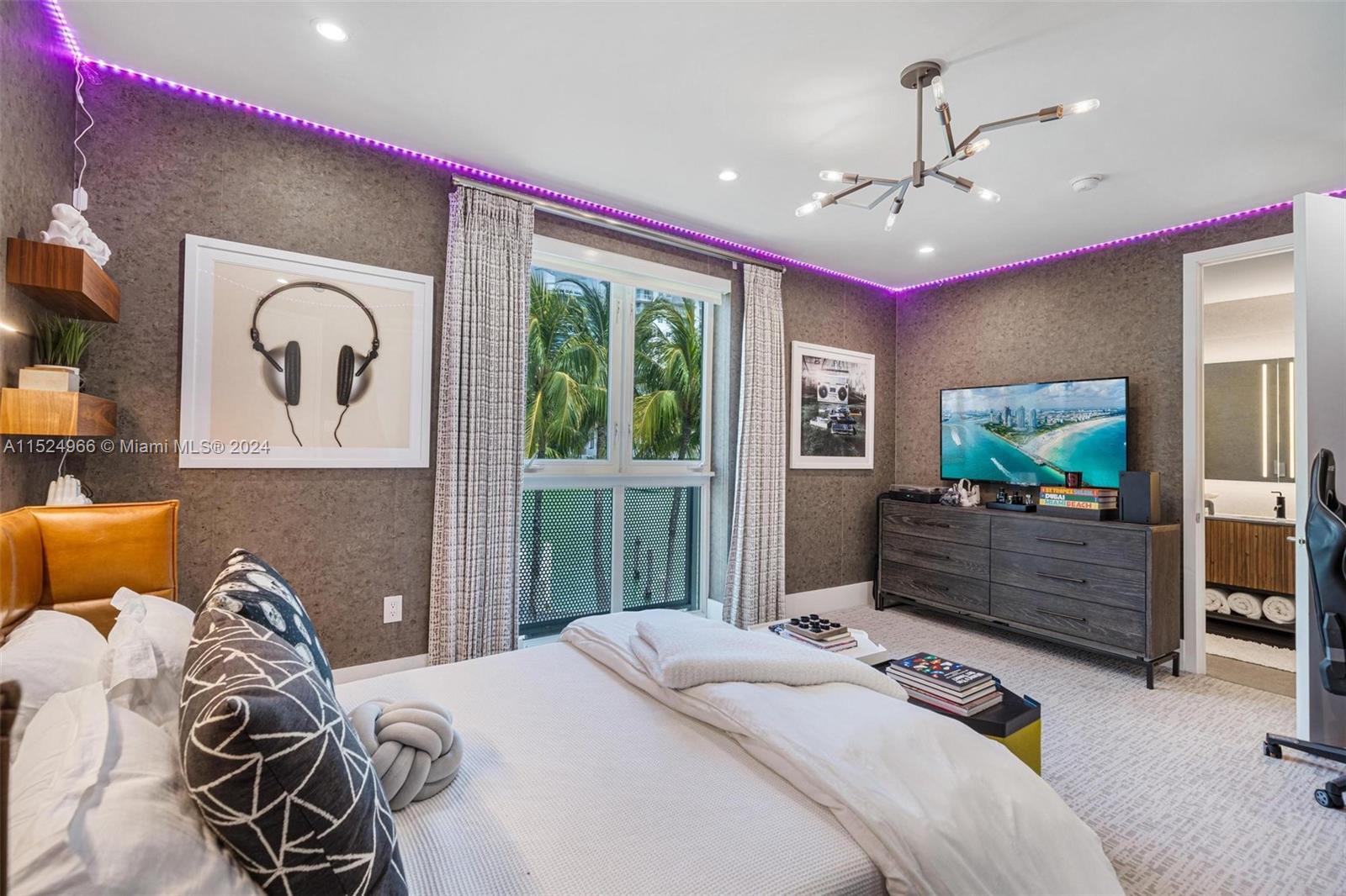 6020 Aqua Path, Miami Beach, FL, 33141 United States, 4 Bedrooms Bedrooms, ,5 BathroomsBathrooms,Residential,For Sale,Aqua Path,A11524966