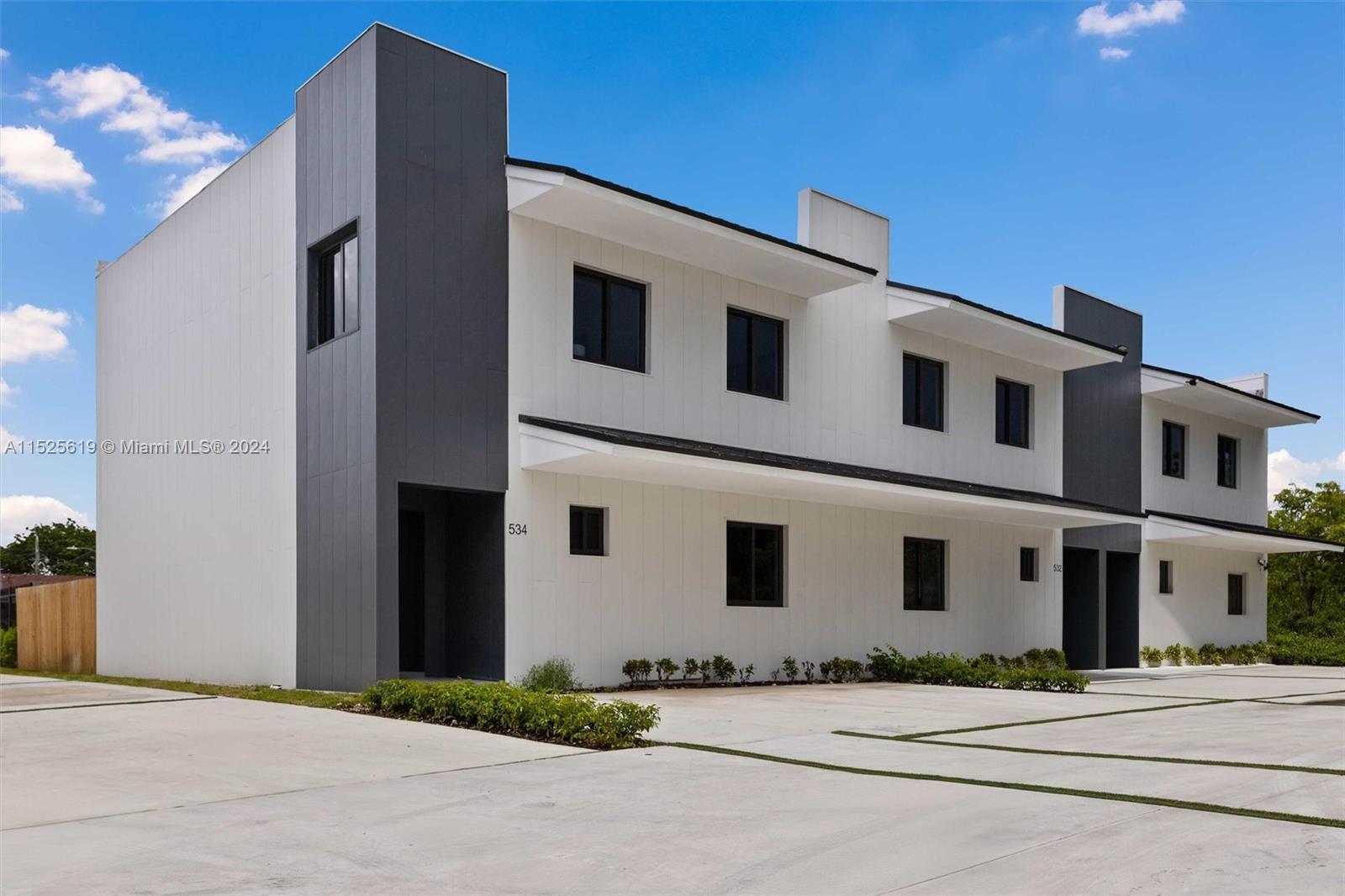 534 NW 7 STREET 1, Florida City, Florida 33034, 3 Bedrooms Bedrooms, 1 Room Rooms,2 BathroomsBathrooms,Residential,For Sale,534 NW 7 STREET 1,A11525619