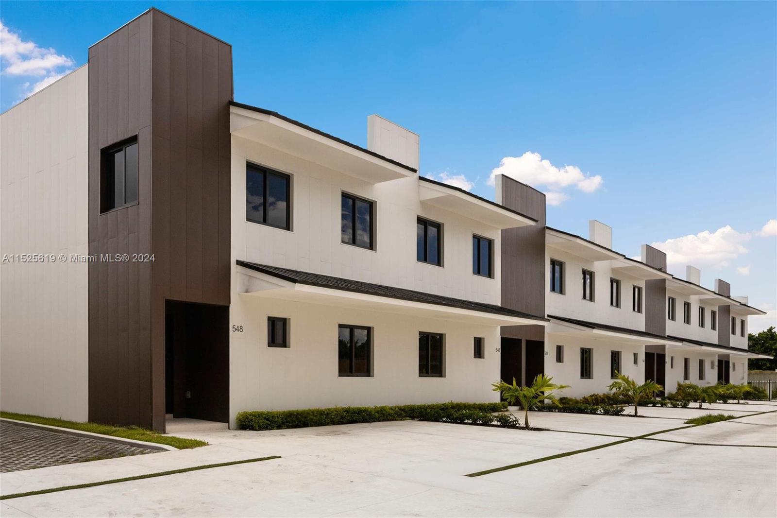 534 NW 7 STREET 1, Florida City, Florida 33034, 3 Bedrooms Bedrooms, 1 Room Rooms,2 BathroomsBathrooms,Residential,For Sale,534 NW 7 STREET 1,A11525619