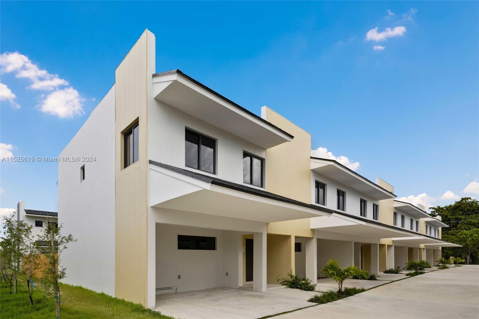 534 NW 7 STREET 1, Florida City, Florida 33034, 3 Bedrooms Bedrooms, 1 Room Rooms,2 BathroomsBathrooms,Residential,For Sale,534 NW 7 STREET 1,A11525619