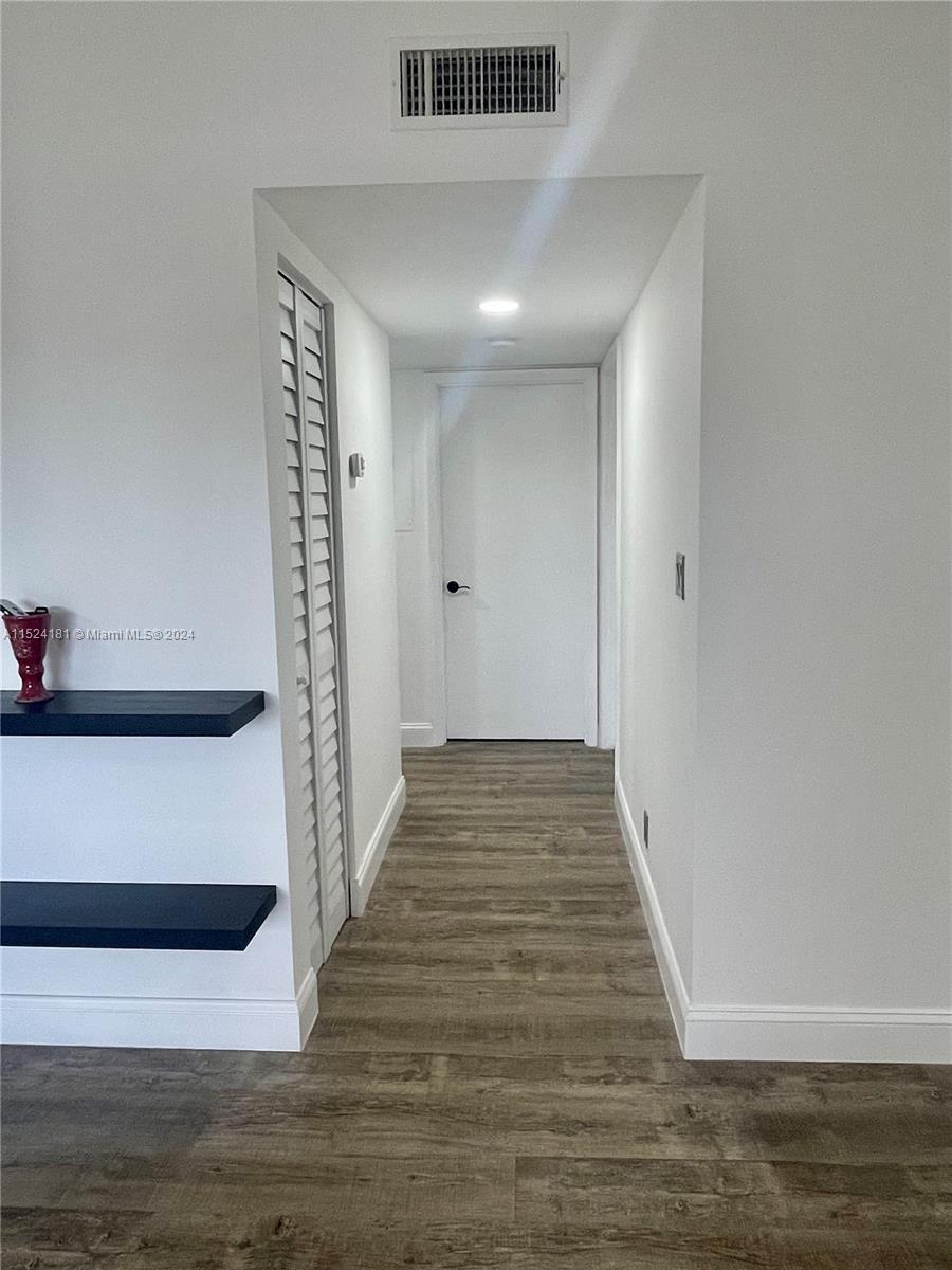 7610 Westwood Dr 126, Tamarac, Florida 33321, 2 Bedrooms Bedrooms, ,2 BathroomsBathrooms,Residential,For Sale,7610 Westwood Dr 126,A11524181