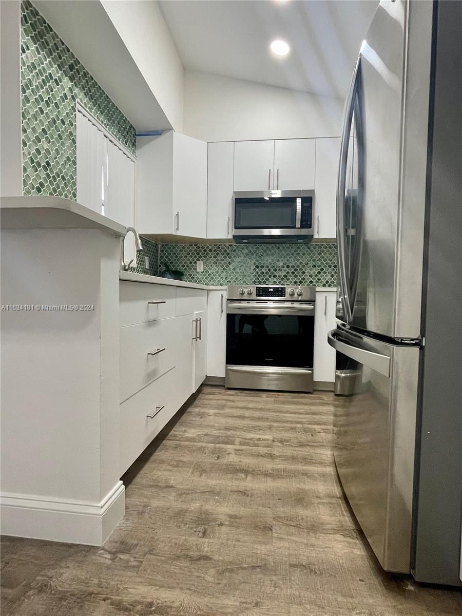 7610 Westwood Dr 126, Tamarac, Florida 33321, 2 Bedrooms Bedrooms, ,2 BathroomsBathrooms,Residential,For Sale,7610 Westwood Dr 126,A11524181