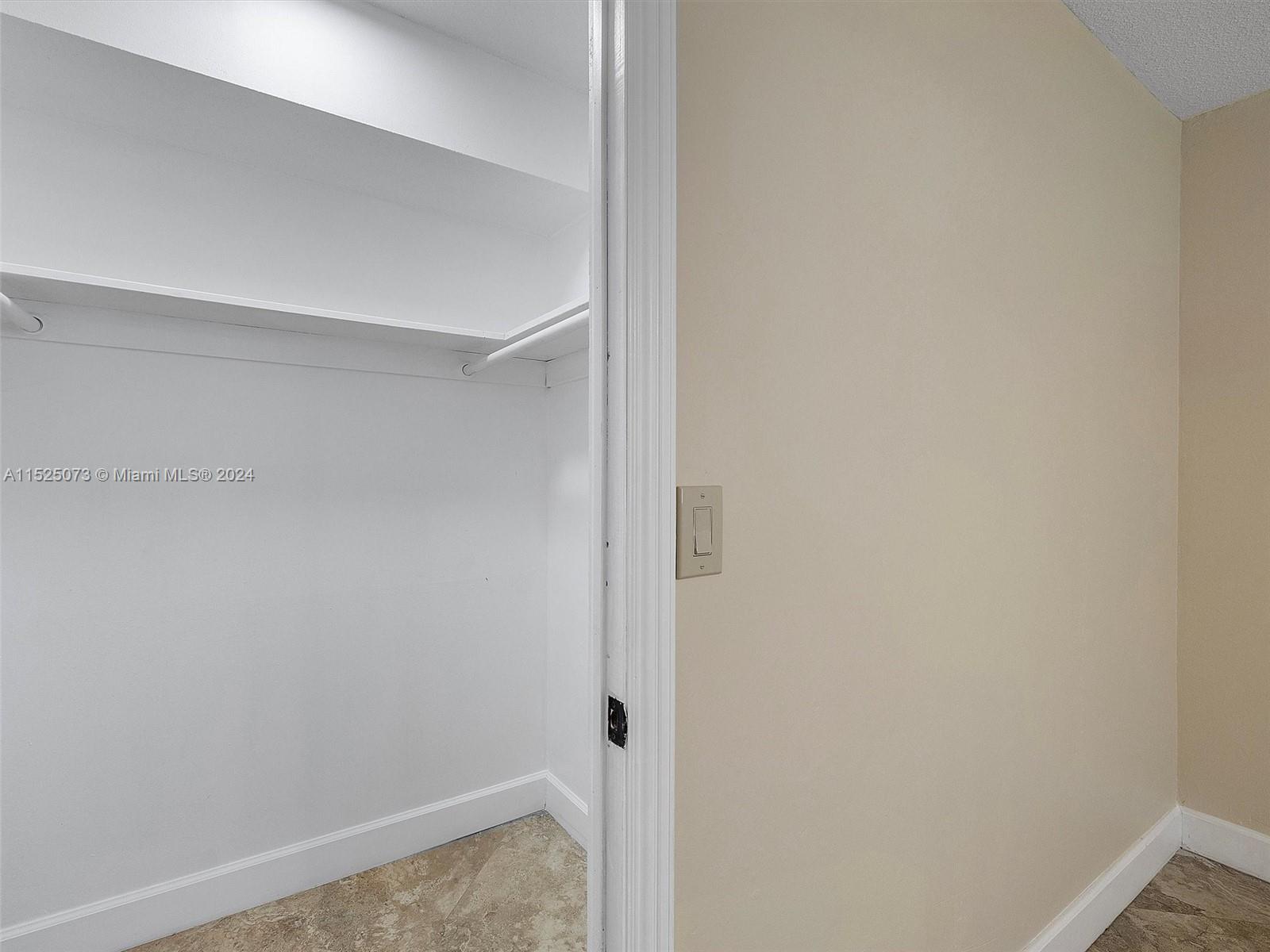 219 NE 14th Ave 101, Hallandale Beach, Florida 33009, 2 Bedrooms Bedrooms, ,2 BathroomsBathrooms,Residential,For Sale,219 NE 14th Ave 101,A11525073