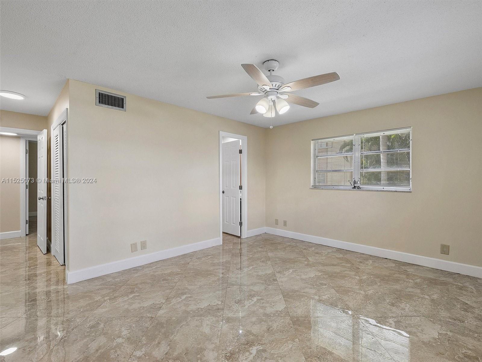 219 NE 14th Ave 101, Hallandale Beach, Florida 33009, 2 Bedrooms Bedrooms, ,2 BathroomsBathrooms,Residential,For Sale,219 NE 14th Ave 101,A11525073