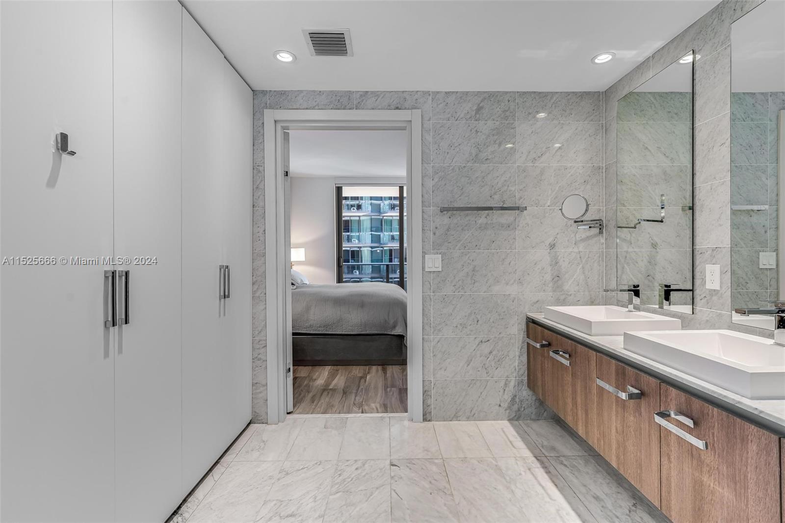 801 S Miami Ave 2905, Miami, Florida 33130, 2 Bedrooms Bedrooms, ,2 BathroomsBathrooms,Residentiallease,For Rent,801 S Miami Ave 2905,A11525666