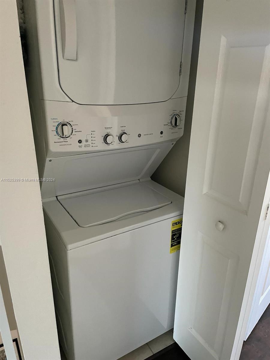 11524 SW 250th St 11524, Homestead, Florida 33032, 3 Bedrooms Bedrooms, ,2 BathroomsBathrooms,Residentiallease,For Rent,11524 SW 250th St 11524,A11525399