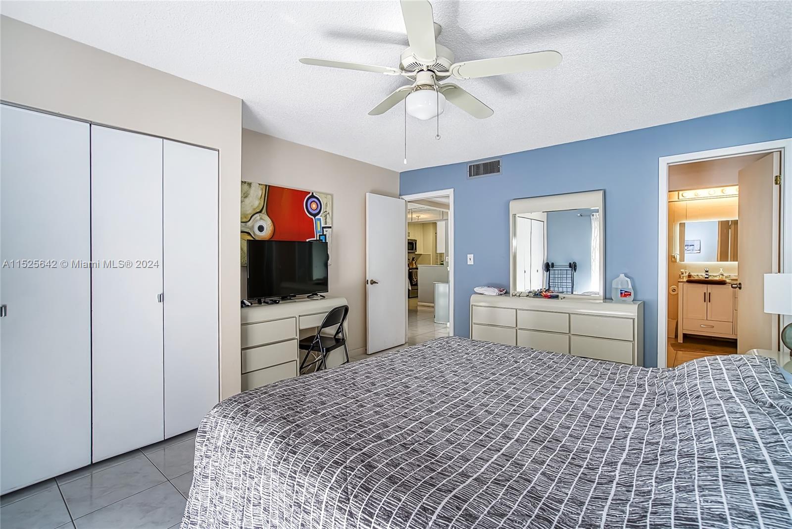 201 178th Dr, Sunny Isles Beach, FL, 33160 United States, 2 Bedrooms Bedrooms, ,2 BathroomsBathrooms,Residential,For Sale,178th Dr,A11525642